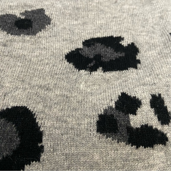 The cashmere project cashmere Gray Leopard Print Sweater 3204 - Picture 4 of 7